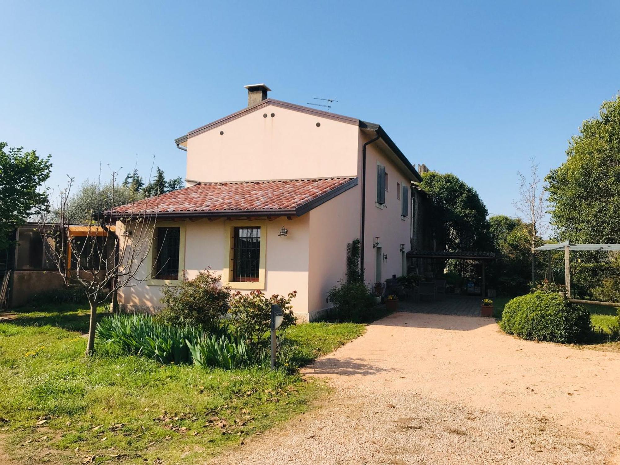 Cà Dell'Ora Bed&Breakfast Ferienhaus